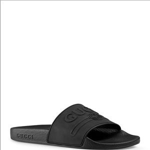 Gucci black Pursuit slides size 7